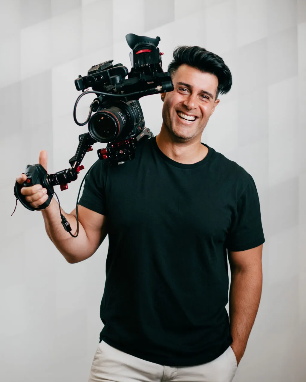 Kaveh Rezaei Headshot 2022   Fun
